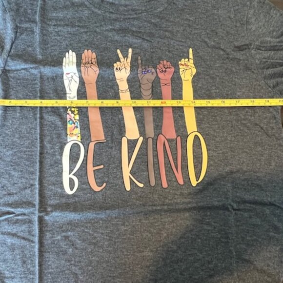 NWOT Ladies T-shirt Sign Language "Be Kind".  Gray. Size Large.  ASL - Picture 3 of 6